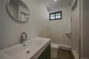 262 Huntington Bay Rd, Huntington, NY 11743 - Photo 22