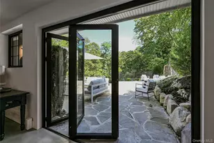 262 Huntington Bay Rd, Huntington, NY 11743 - Photo 20