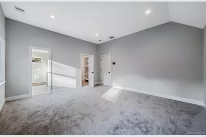 90 Yaphank Road W, Coram, NY 11727 - Photo 16