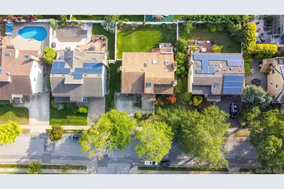 3268 Jackson Avenue, Wantagh, NY 11793 - Photo 40