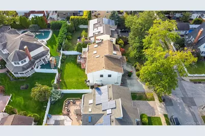 3268 Jackson Avenue, Wantagh, NY 11793 - Photo 36