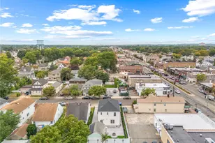 4 S 11th St, New Hyde Park, NY 11040 - Photo 30