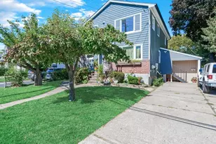 1 Pequot Ave, Port Washington, NY 11050 - Photo 2