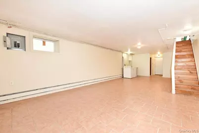 8135 166th Street, Hillcrest (Queens), NY 11432 - Photo 30