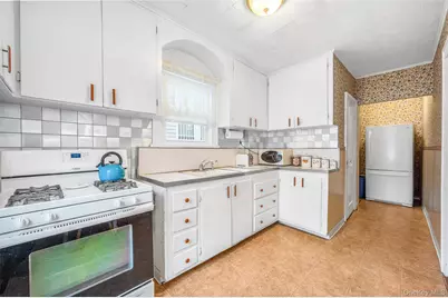 24358 144th Avenue, Rosedale, NY 11422 - Photo 8