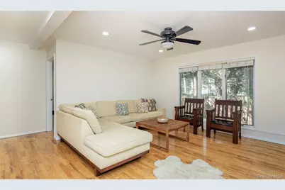 41 Squaw Road, White Sulphur Springs, NY 11937 - Photo 28