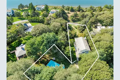 41 Squaw Road, White Sulphur Springs, NY 11937 - Photo 32