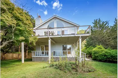 41 Squaw Road, White Sulphur Springs, NY 11937 - Photo 6