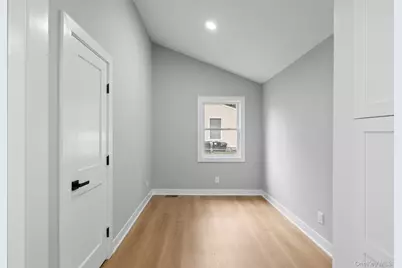 635 Provost Avenue, Bellport, NY 11713 - Photo 10