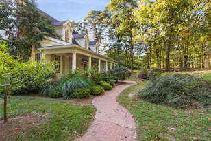 24 Twin Fawn Ln, Pound Ridge, NY 10576 - Photo 2