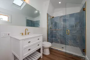 56 Oak Beach Rd, Babylon, NY 11702 - Photo 20