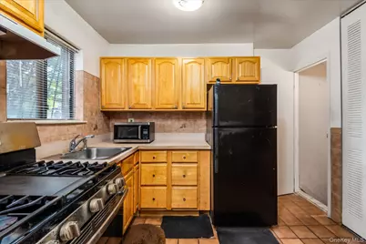 563 Powell Street, Brooklyn, NY 11212 - Photo 10