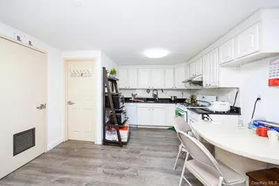 4317 Union Street #4E, Flushing, NY 11355 - Photo 10