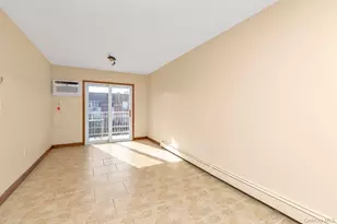 69-21 62nd Dr, Middle Village, NY 11379 - Photo 2