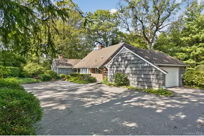 135 Piping Rock Road, Locust Valley, NY 11560 - Photo 38