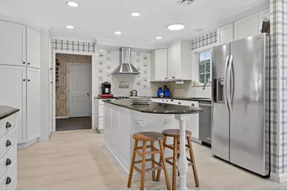 135 Piping Rock Road, Locust Valley, NY 11560 - Photo 18