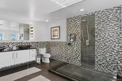 210 Saratoga Boulevard, Island Park, NY 11558 - Photo 10