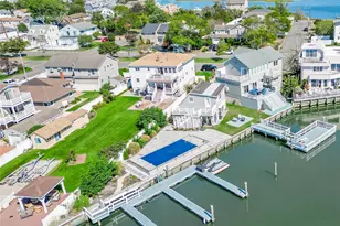 210 Saratoga Blvd, Island Park, NY 11558 - Photo 48