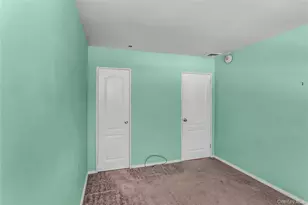 708 Salisbury Park Dr, Westbury, NY 11590 - Photo 22