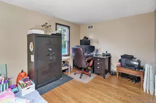 81 Beach Rd, Wading River, NY 11792 - Photo 16