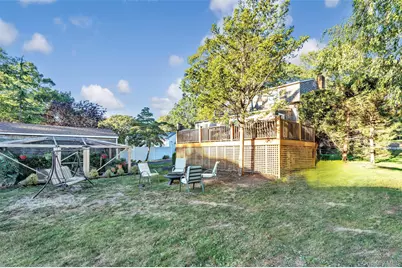81 Beach Road, Wading River, NY 11792 - Photo 18