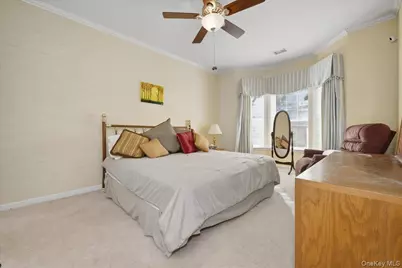 383 Summer Court, East Meadow, NY 11554 - Photo 24