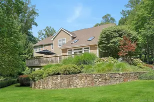 19 Stony Hollow, Chappaqua, NY 10514 - Photo 2