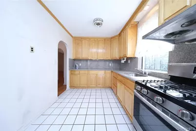 2132 E 16th Street, Brooklyn, NY 11229 - Photo 6