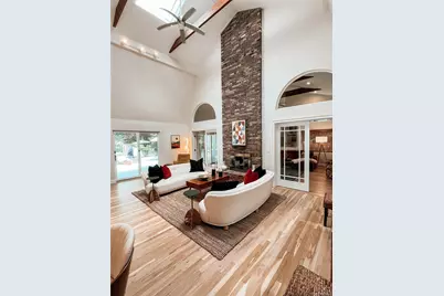 220 Pleasure Drive, Riverhead, NY 11901 - Photo 12