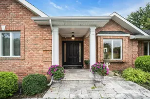 1 Regency Ln, Dix Hills, NY 11746 - Photo 4