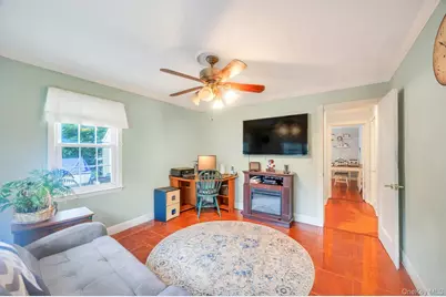 190 Connetquot Drive, Oakdale, NY 11769 - Photo 32
