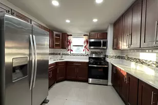 235-18 147th Rd, Rosedale, NY 11422 - Photo 4