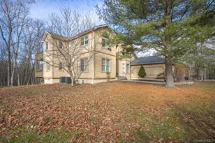 85 York Road S, Bloomingburg, NY 12721 - Photo 2