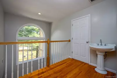 85 York Road S, Bloomingburg, NY 12721 - Photo 30