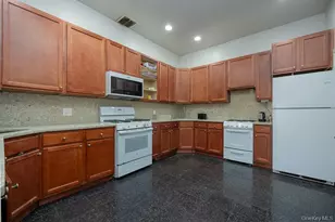 85 York Road S, Bloomingburg, NY 12721 - Photo 14