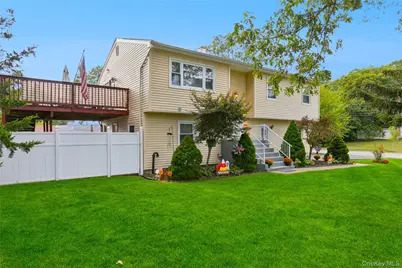 308 Browns Road, Nesconset, NY 11767 - Photo 6