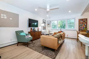 673 Pelham Rd, New Rochelle, NY 10805 - Photo 2