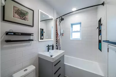 673 Pelham Road #E14, New Rochelle, NY 10805 - Photo 4