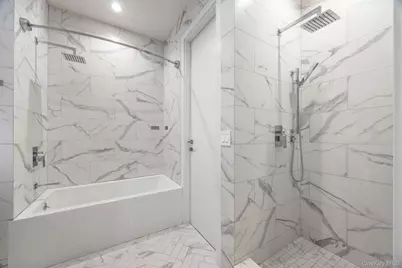 2633 28th Street #3B, Astoria, NY 11102 - Photo 14