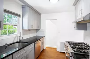 1218 Terrace Blvd, New Hyde Park, NY 11040 - Photo 6