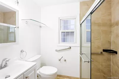 1218 Terrace Boulevard, New Hyde Park, NY 11040 - Photo 8