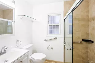 1218 Terrace Blvd, New Hyde Park, NY 11040 - Photo 8