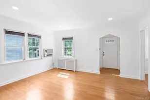 1218 Terrace Blvd, New Hyde Park, NY 11040 - Photo 4