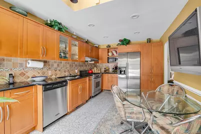 1 Crystal Drive, Great Neck, NY 11021 - Photo 10