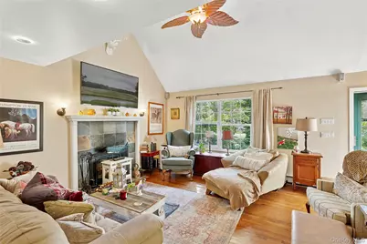 32 Atlantic Avenue, Hampton Bays, NY 11946 - Photo 2