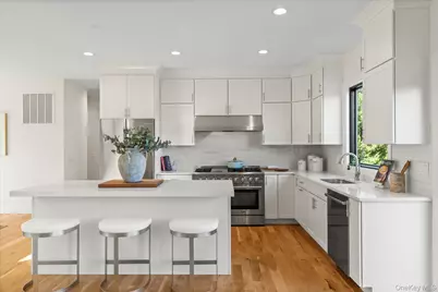 6 S Bay Avenue, Eastport, NY 11941 - Photo 10