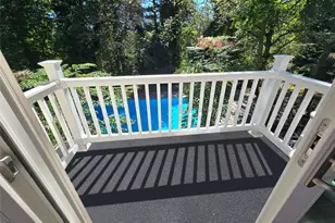 32 Valley Rd, Old Westbury, NY 11568 - Photo 14