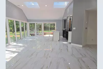 32 Valley Road, Old Westbury, NY 11568 - Photo 36