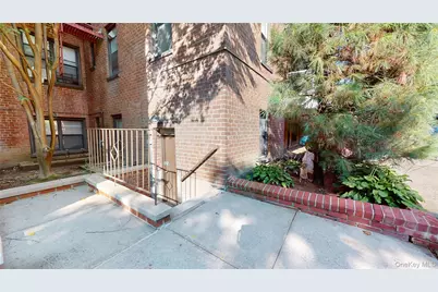 83-40 Austin Street #1T, Kew Gardens, NY 11425 - Photo 2