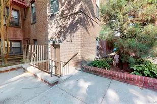 83-40 Austin St, Kew Gardens, NY 11425 - Photo 2